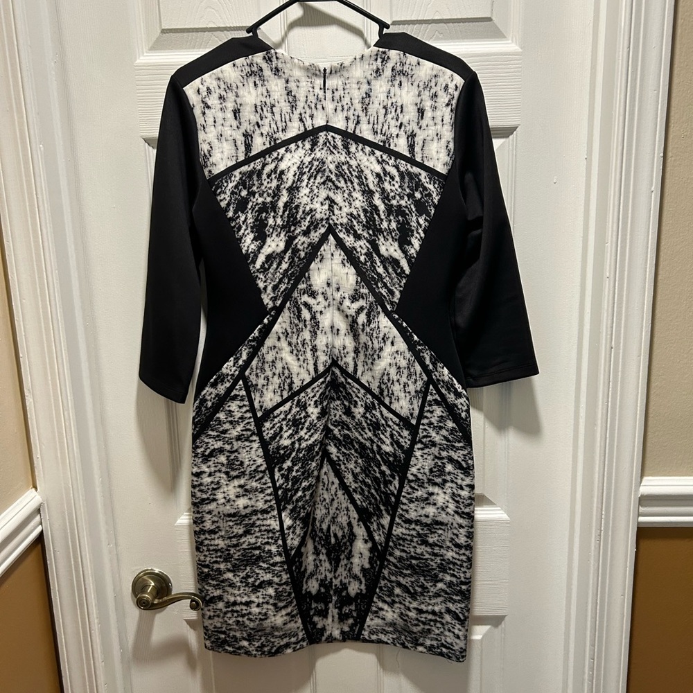 Dress - Picture 2 of 3